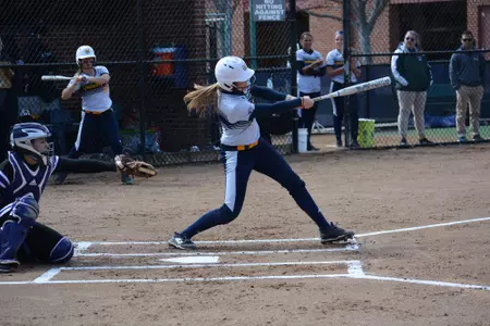 Softball - Larsen