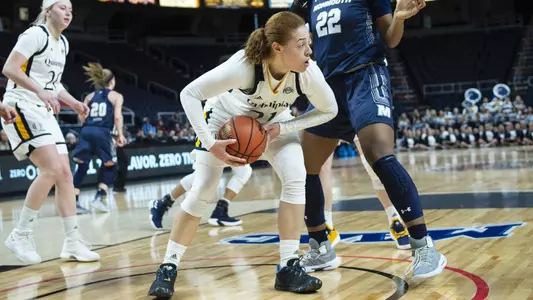 Jen Fay Holds Ball vs. Monmouth in MAAC Semifinals