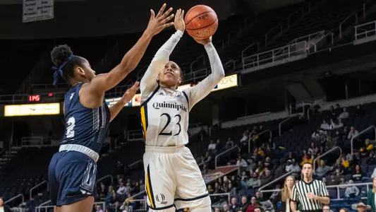 Brittany Martin Lay Up vs. Monmouth in MAAC Quarterfinals