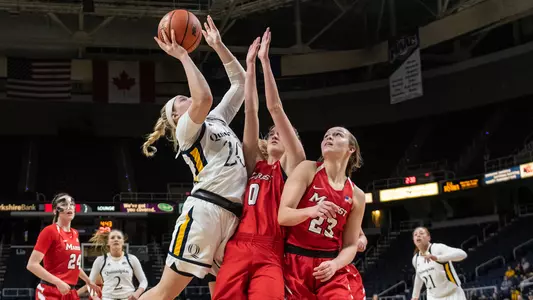 Paige Warfel Layup vs. Marist