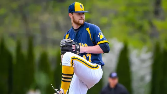 Robbie Hitt Pitching vs. Canisius