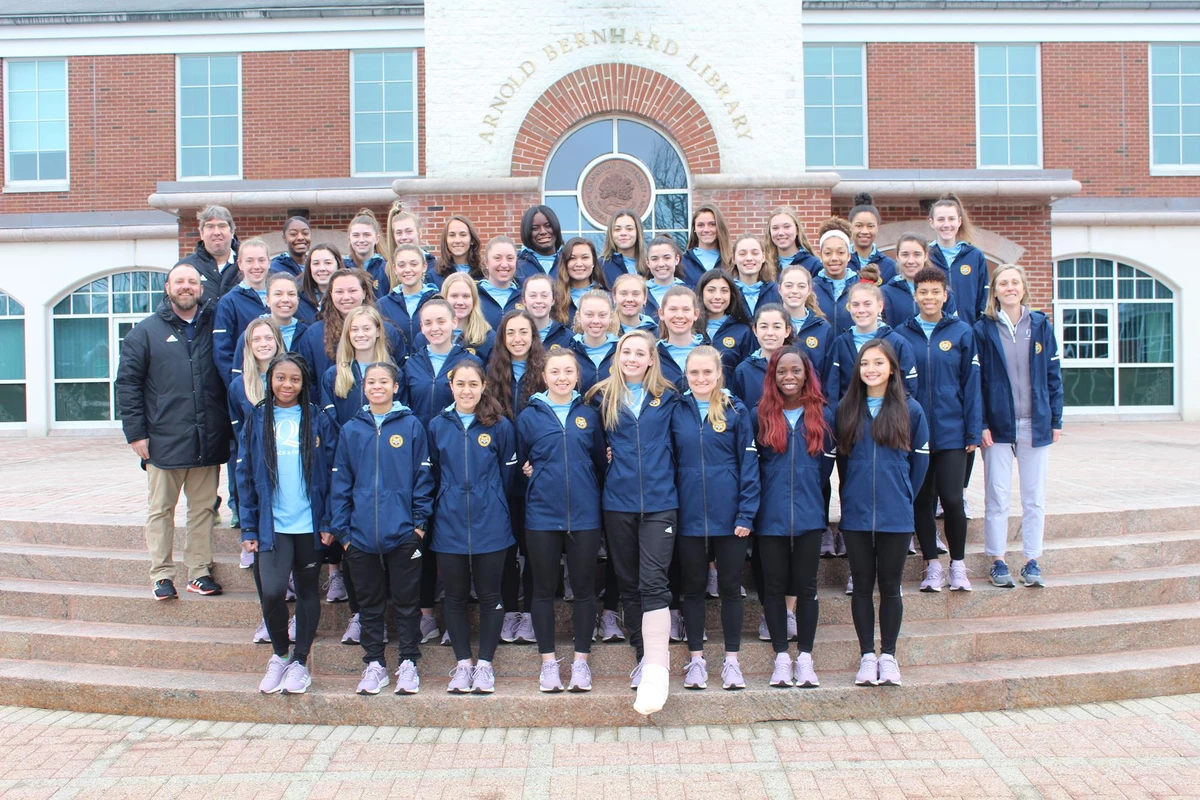 Indoor track & field team photo