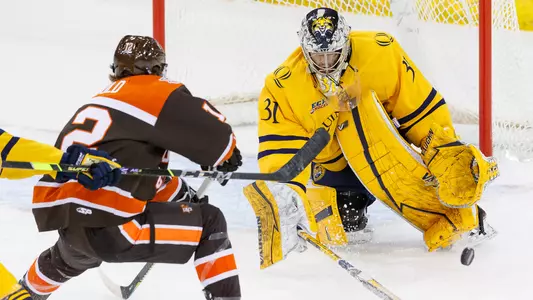 Keith Petruzzelli Save on Bowling Green Breakaway