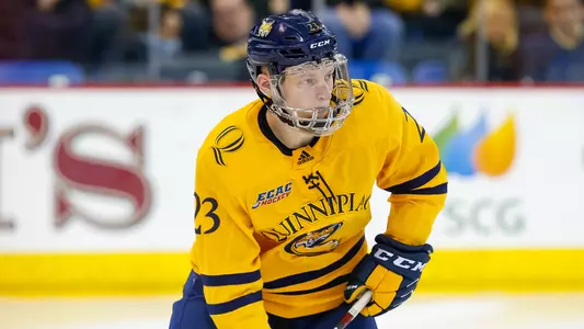 Zach Metsa passing vs. Yale