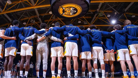 MBB Huddle (12/3 vs. Saint Peter's)