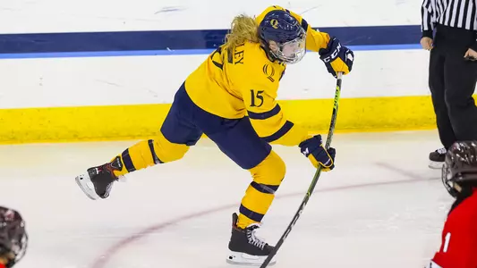 Olivia Mobley shoots vs St. Lawrence