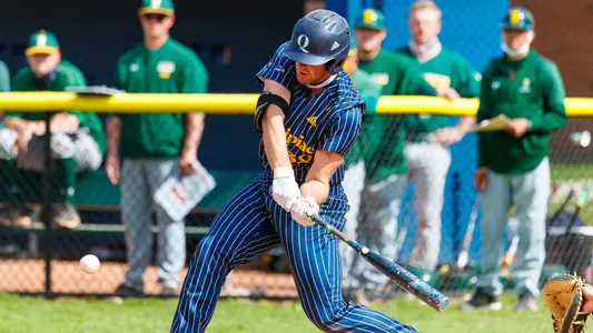 Michael Kohn Swings vs. Siena