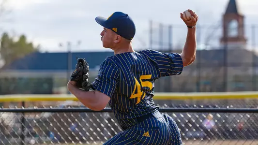 Chris Mazza Warms in Bullpen vs. Siena 2