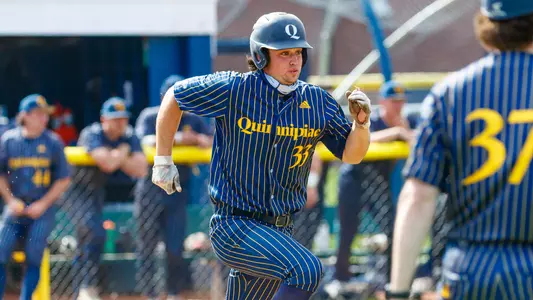 Sebastian Mueller Runs to First vs. Siena