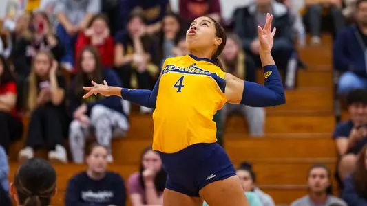 Alisa Mejia skies for a kill