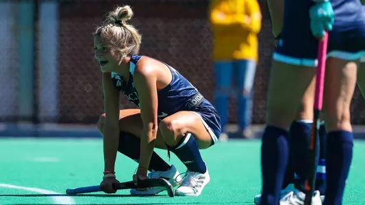 Lucia Pompeo preps for a penalty corner insert