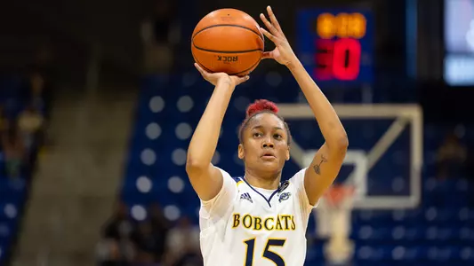 Cur'Tiera Haywood attempts a jumper