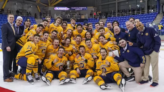 Men's Hockey Wins 2022 Cleary Cup