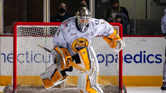 Yaniv Perets Skates to Blue Line During Starters
