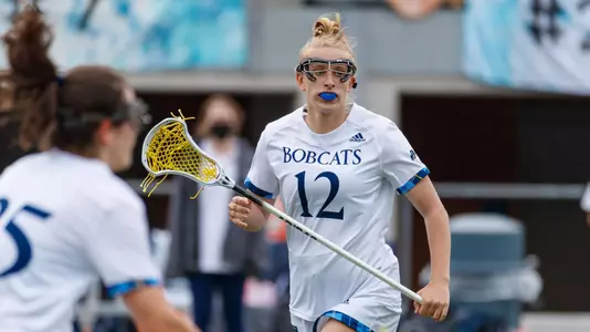 Sophie Spencer Plays Against Manhattan
