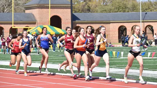 Katie Bradley runs at William & Mary