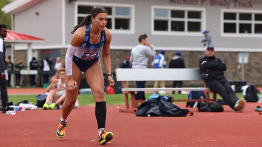 Kalli'ana Botelho gets ready for high jump