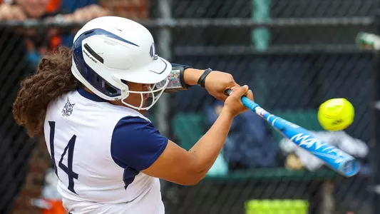 Kayla Thomas hits vs Rider