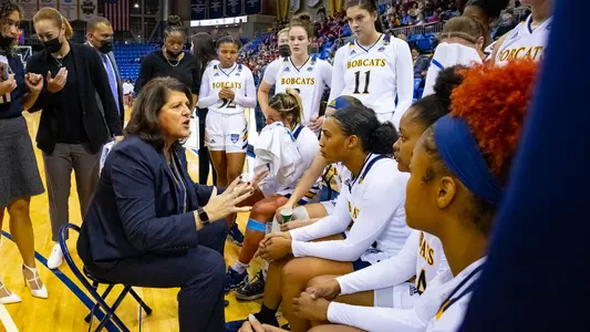 Tricia Fabbri huddle