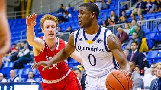 Aaron Robinson - Cropped - Quinnipiac MBB