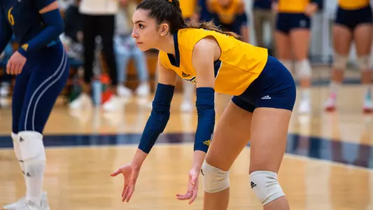 Yagmur Gunes preps for dig