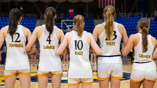 Ella O'Donnell, Grace LaBarge, Maria Kealy, Anna Foley and Paige Girardi Stand For National Anthem Against Yale (Dec. 9)