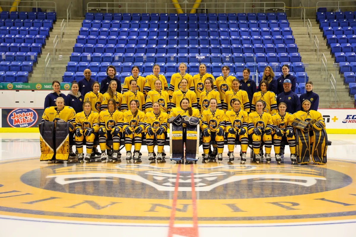 WIH 2023-24 Team Photo