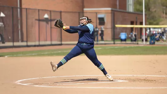 Sydney Horan pitching