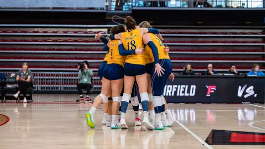 Volleyball Team Huddle (9.27 Preview)