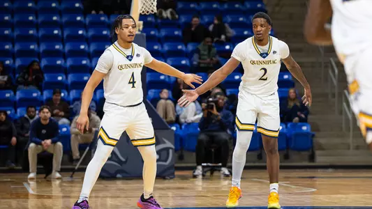 Khaden Bennett & Amarri Monroe Hi-Five vs. Merrimack (1/16/25 in Hamden, CT)