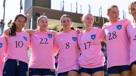 Women's Soccer Pre-Game Huddle Against Saint Peter's (Oct. 4, 2025)