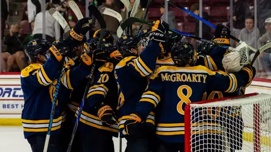 Quinnipiac Celebrates its Win at Boston College (Oct. 6, 2025 in Chestnut Hill, Mass.)