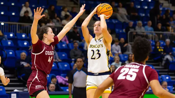 Anna Foley Drills Shot In Win Over Colgate (Nov. 23, 2025 in Hamden, Conn.)