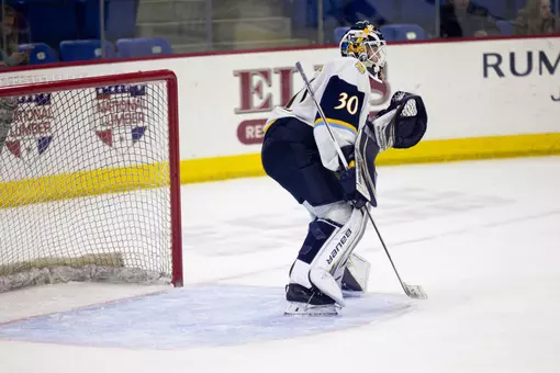 Goaltender Felicia Frank (11.8.25 in Hamden, C.T.)