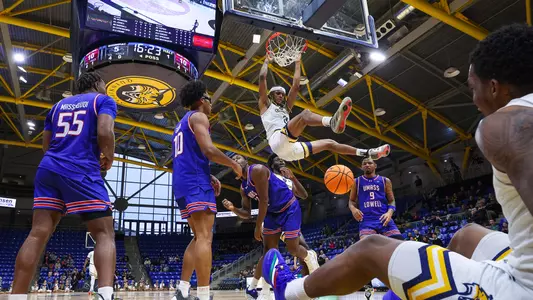 Grant Randall vs. UMass Lowell (12/13/25 in Hamden, CT)