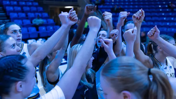 WBB Pregame Huddle vs St Johns (Nov. 11, 2025 in Hamden, Conn.)