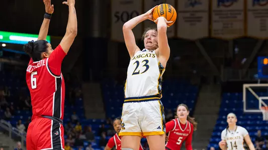 Anna Foley Hits Jumper versus Fairfield (March 8)