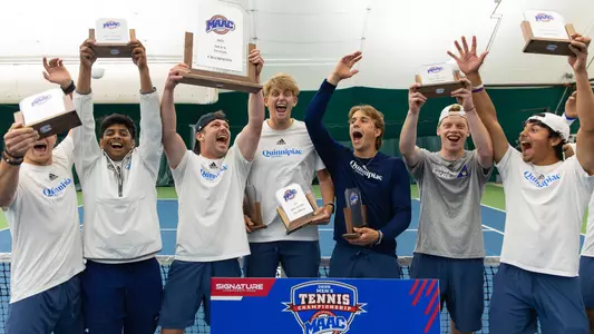 Men's Tennis lifts the MAAC Championship trophy (April 27, 2025)