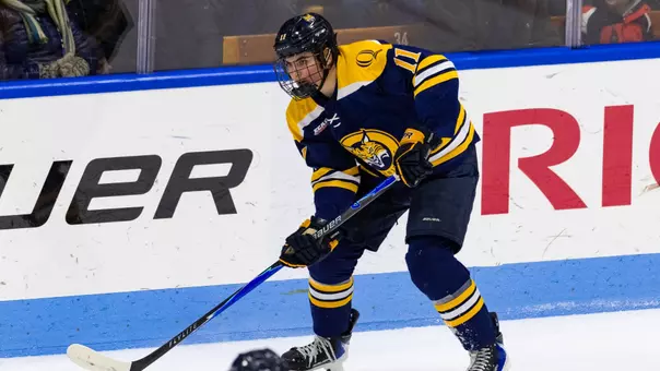 Aaron Schwartz Carries the Puck vs. UConn (Jan. 24, 2026 in New Haven, Conn.)