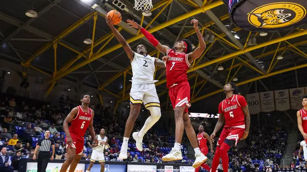 Amarri Monroe vs. Sacred Heart (1/30/26 in Hamden, CT)