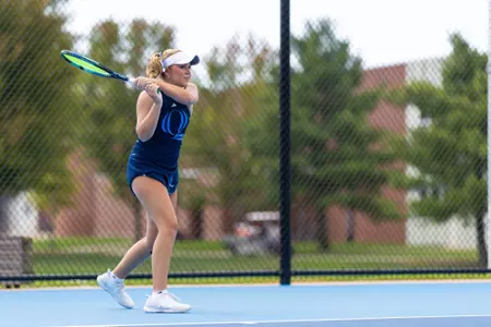 Emily Meng playing singles match against Marist (9.5.25 in Hamden, C.T.)