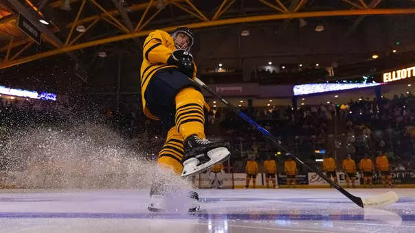Elliott Groenewold Skates to the Blue Line (Oct. 2, 2026 in Hamden, Conn.)