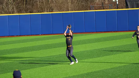 Kyle Garbowski Catches Pop Fly Against ETSU