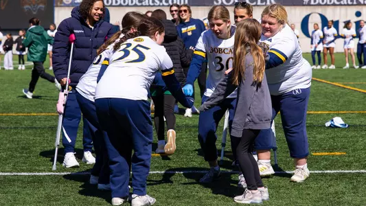 The Goalies Huddle Together During Starting Lineups (April 8, 2026 in Hamden, Conn.)