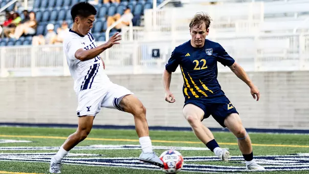 Remy Barone Goes After the Ball Against Yale