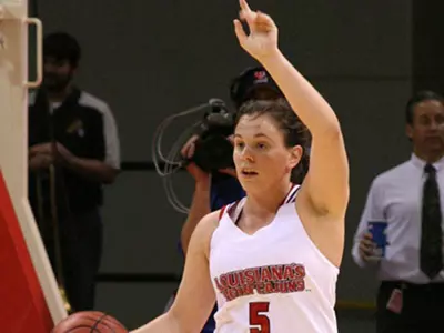 Rogers Victorious in Home Debut, 71-58 Image