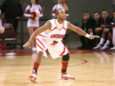 Cajuns' Late Rally Falls Short, 72-65 Image