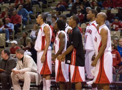 North Texas Stuns Cajuns at the Buzzer Image