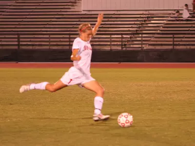 Owls Fly by Cajuns 2-1 Image