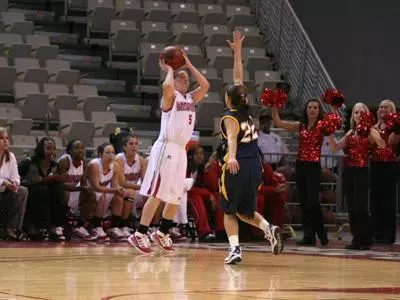 Late Rally Lifts Cajuns Image